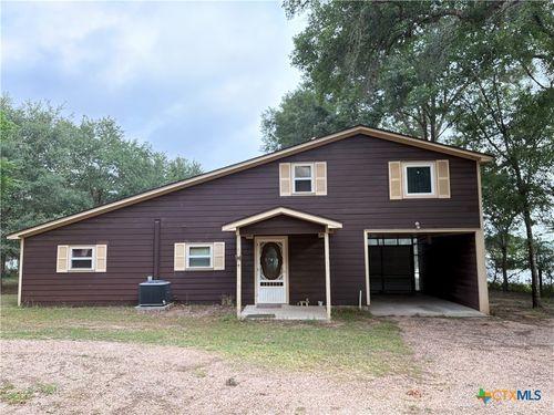 104 Crooked Creek Dr, Sheridan, TX, 77475 | Card Image