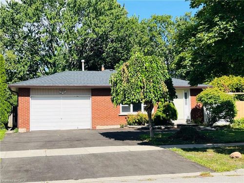 5529 Spruce Ave, Burlington, ON, L7L1P3 | Card Image