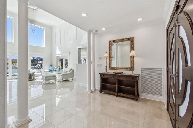 Foyer | Image 24