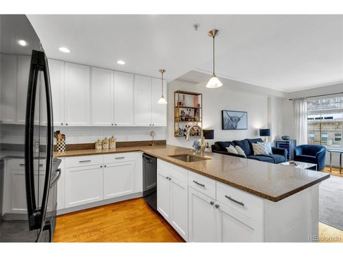 325-1975 N Grant St, Denver, CO, 80203 | Card Image