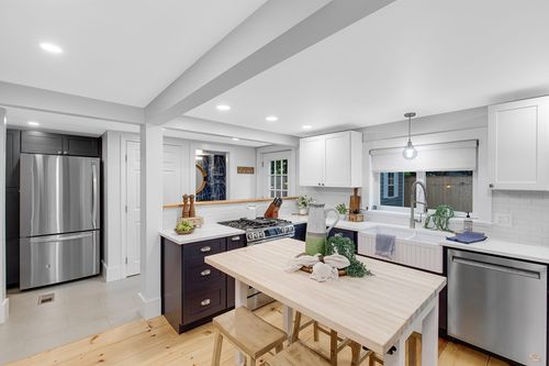 7-7 Summer St, Newburyport, MA, 01950-2412 | Card Image