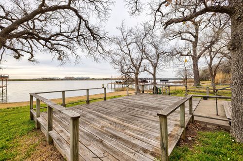 7201 Plover Cir, Fort Worth, TX, 76135-4428 | Card Image