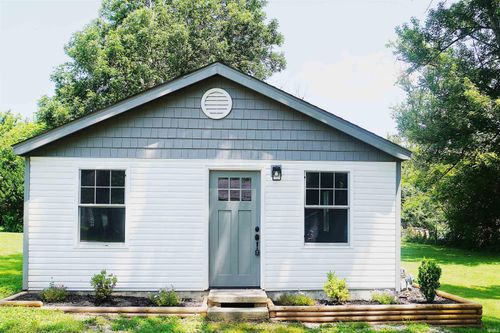 2515 S Ford Ave, Bloomington, IN, 47403-3621 | Card Image