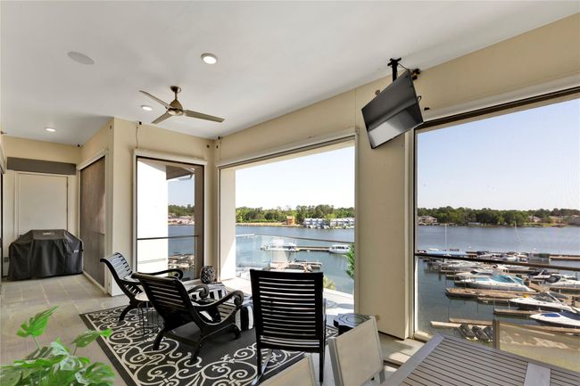 UNIT-412 - 199 Waterpoint Ct, Condo with 3 bedrooms, 3 bathrooms and 2 parking in Montgomery TX | Image 4
