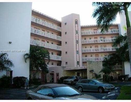 apt-304-3181 S Ocean Dr, Hallandale Beach, FL, 33009-7225 | Card Image
