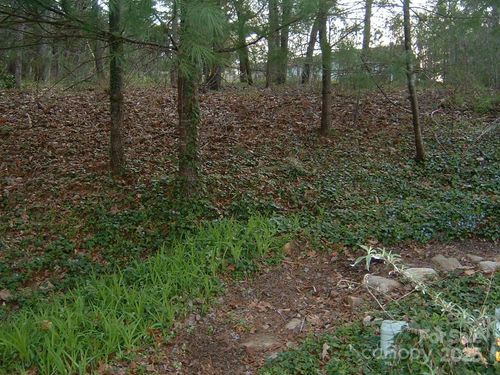 34-1631 High Meadow Ln, Hendersonville, NC, 28739-8863 | Card Image