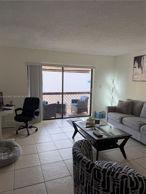 283f-13789 Sw 66th St, Miami, FL, 33183 | Card Image