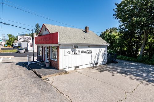 1822 Warwick Ave, Warwick, RI, 02889-2260 | Card Image
