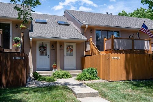 10951 Gillette St, Overland Park, KS, 66210-1158 | Card Image