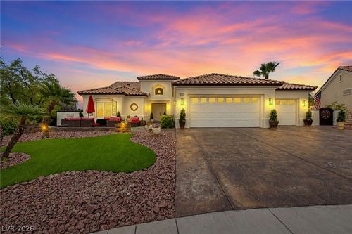 10001 Cresent Creek Dr, Las Vegas, NV, 89134-7603 | Card Image