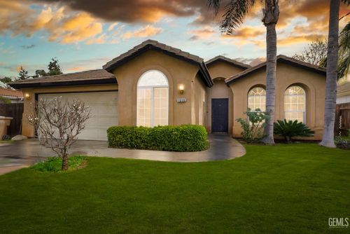 7216 Cafe Rouge Drive, Bakersfield, CA, 93312 | Card Image