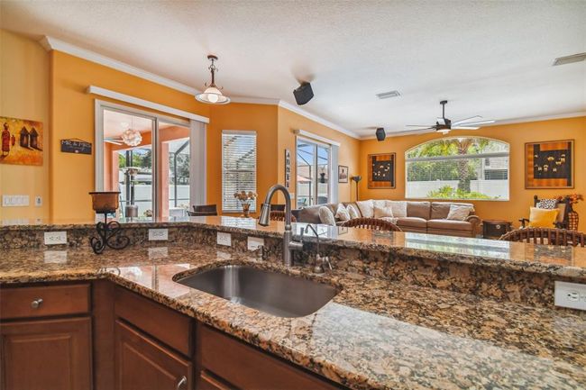 KITCHEN | Image 17