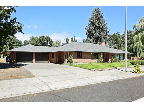 236 N Mill St, Grass Valley, OR, 97029-7002 | Card Image