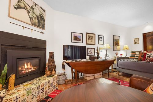 205-9 Comanche Ct, El Prado, NM, 87529-7598 | Card Image