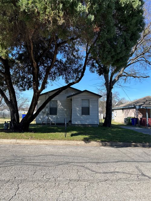 415 Hallvale Dr, Fort Worth, TX, 76108-1506 | Card Image