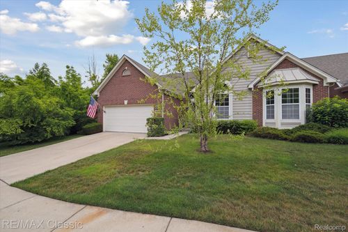 40-30166 Brightwood Drive, Novi, MI, 48377 | Card Image