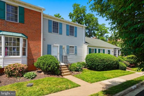 168 Fairfield Dr, WARRENTON, VA, 20186-3642 | Card Image