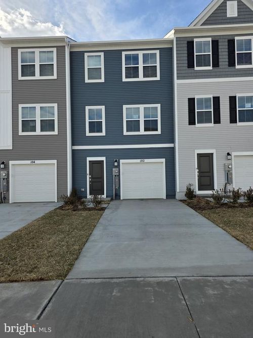 102 Kinkade Ct, MARTINSBURG, WV, 25403 | Card Image