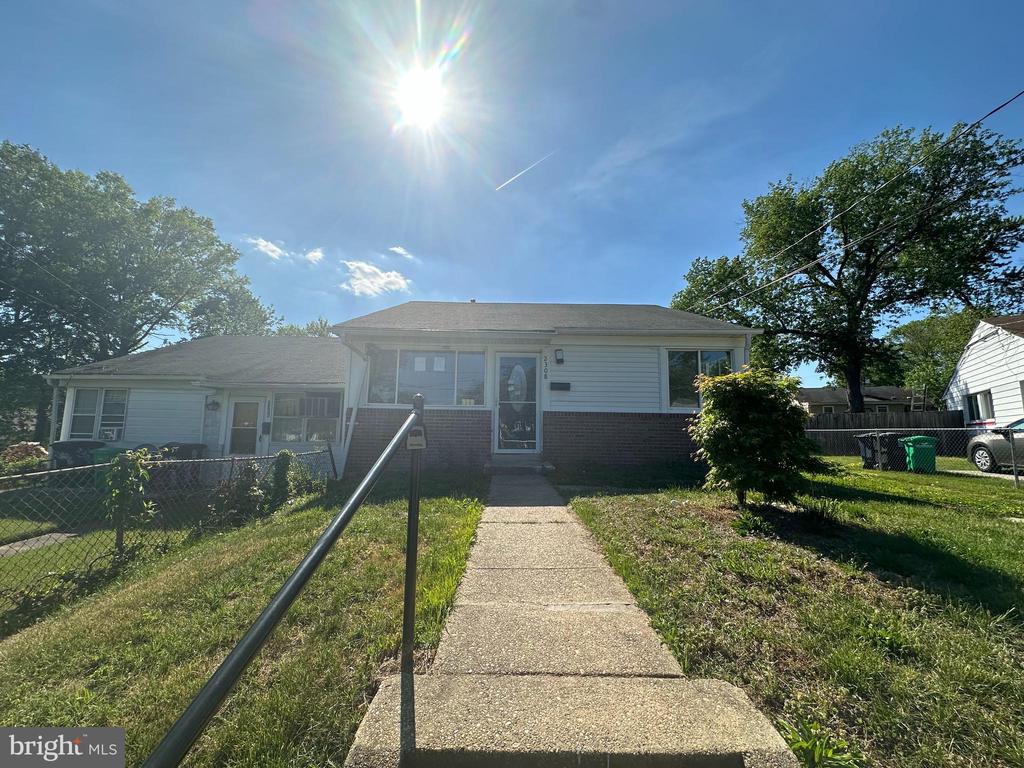 Romney Ct, Hyattsville, MD 20785