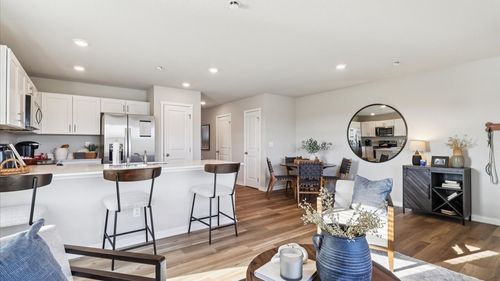 15342 Coyote Dr, Urbandale, IA, 50111-8230 | Card Image