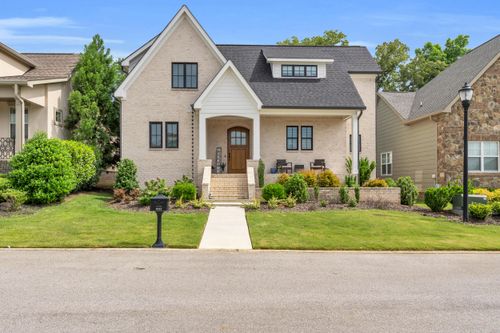 9257 Skyfall Dr, Ooltewah, TN, 37363-1448 | Card Image