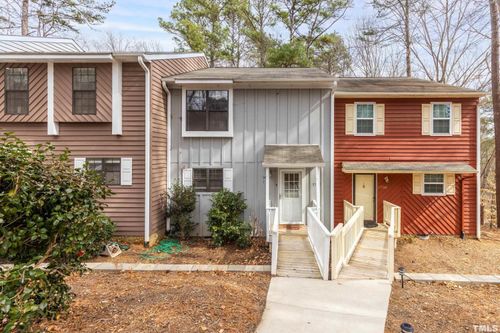 5702 The Oaks Dr, Raleigh, NC, 27601 | Card Image