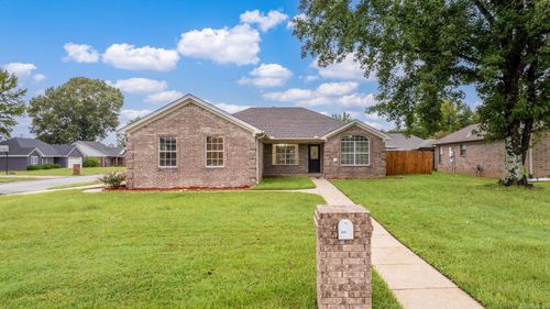 1312 High Meadow Dr, Jacksonville, AR, 72076-2567 | Card Image