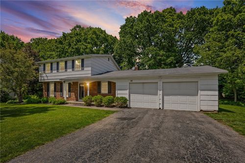 32 Autumn Oak Cir, Penfield, NY, 14526 | Card Image