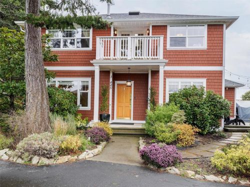 3-445 Admirals Rd, Esquimalt, BC, V9A2N2 | Card Image