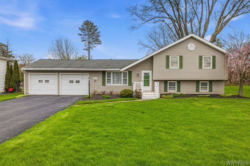 4839 Middleton Dr, Lockport, NY, 14094-1615 | Card Image