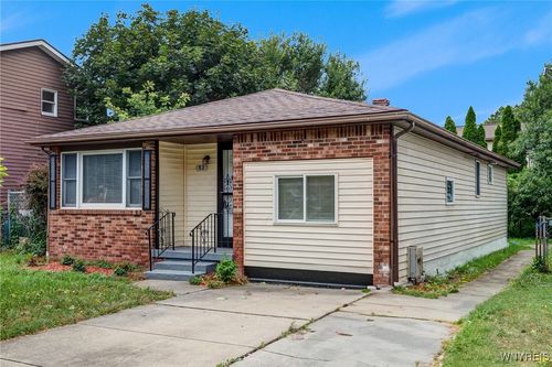 82 John Paul Ct, Buffalo, NY, 14206-1766 | Card Image