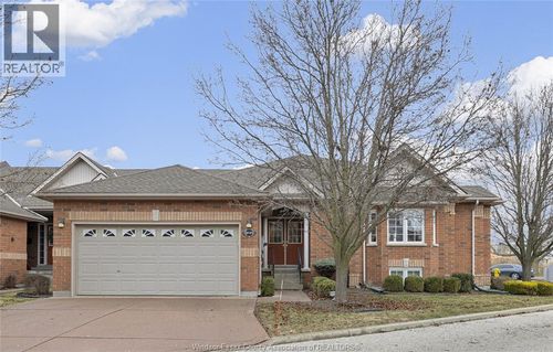 3-32 Robson St, Leamington, ON, N8H2M9 | Card Image