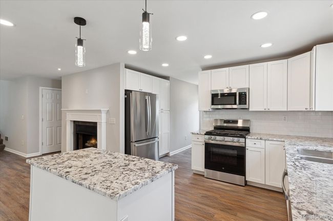 Kitchen | Image 8