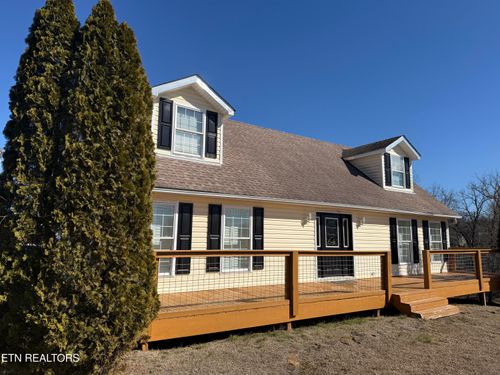 3260 Blue Springs Rd, Strawberry Plains, TN, 37871-3644 | Card Image