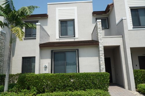 21435 Ne 2nd Pl, Miami, FL, 33179-1005 | Card Image