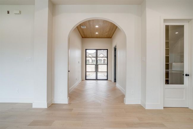 269 Sugartree Cir, House other with 5 bedrooms, 5 bathrooms and null parking in Lipan TX | Image 6