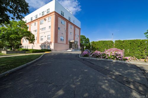 a2-1861 Grand Ave, North Baldwin, NY, 11510-2411 | Card Image