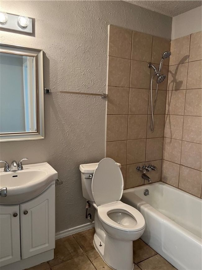 7318 Lunar Dr, House other with 3 bedrooms, 2 bathrooms and 2 parking in Austin TX | Image 14