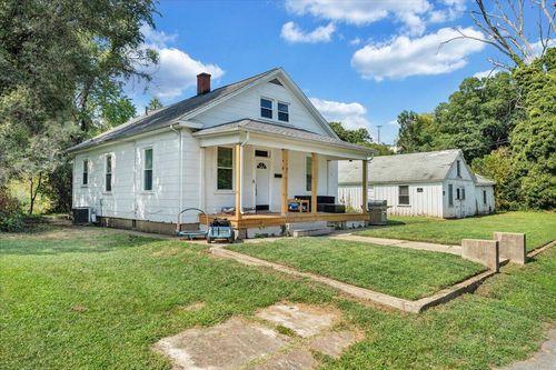 807 Piedmont St Se, Roanoke, VA, 24014-1217 | Card Image