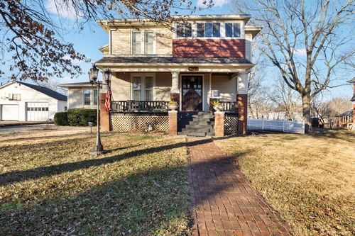 816 Crawford St, Fort Scott, KS, 66701-2526 | Card Image