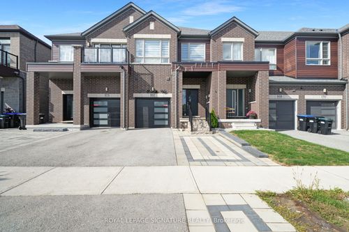 167 Landolfi Way, Bradford, ON, L3Z4L7 | Card Image