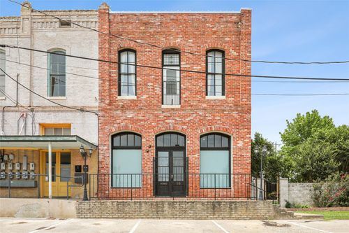 4 Depot St, Elgin, TX, 78621-2612 | Card Image