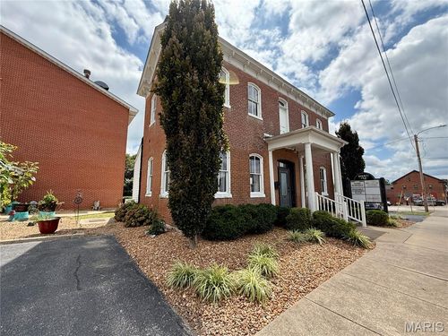 17 E Saint Joseph St, Perryville, MO, 63775-2016 | Card Image
