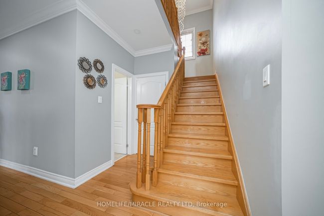 2 Roycrest St, House other with 7 bedrooms, 4 bathrooms and 4 parking in Brampton ON | Image 13