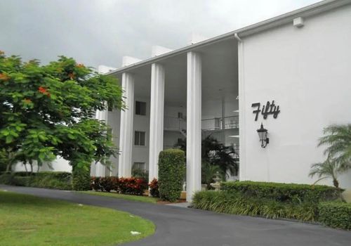 apt-23-50 Harbor View Ln, BELLEAIR BLUFFS, FL, 33770-2652 | Card Image