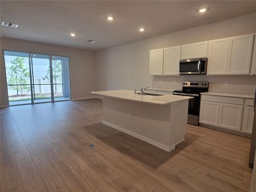 11815 Davis Dr, Largo, FL, 33774-5601 | Card Image