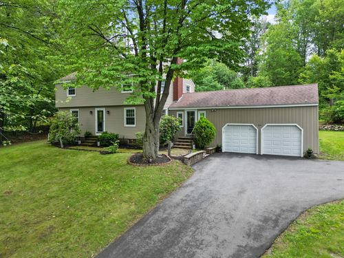 124 Hillside Rd, North Andover, MA, 01845-5317 | Card Image