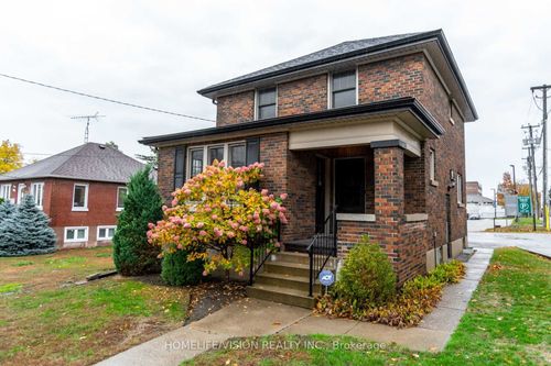 123 Mary St E, Whitby, ON, L1N2P3 | Card Image