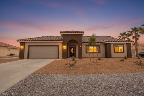 661 Antelope Ave, Pahrump, NV, 89060-1832 | Card Image