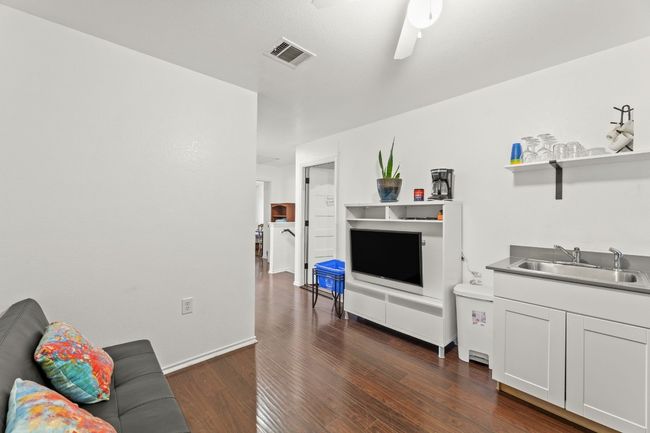 1404 Anise Dr, House other with 3 bedrooms, 3 bathrooms and 6 parking in Austin TX | Image 18